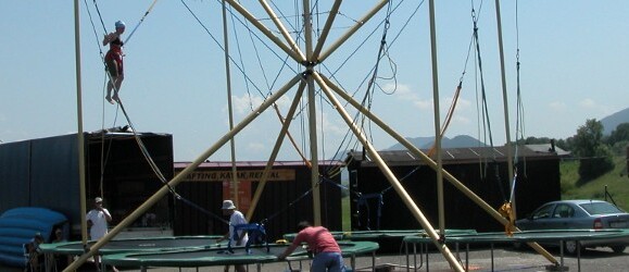 Teambuilding - Bungee trampolina