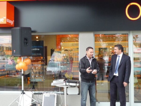 orange_propagacia_predajne_2009_1